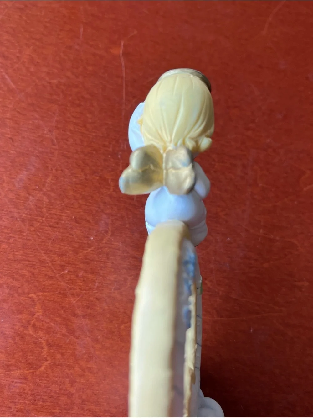 2002 Enesco Precious Moments Alphabet Figurine Letter Q “Angelic